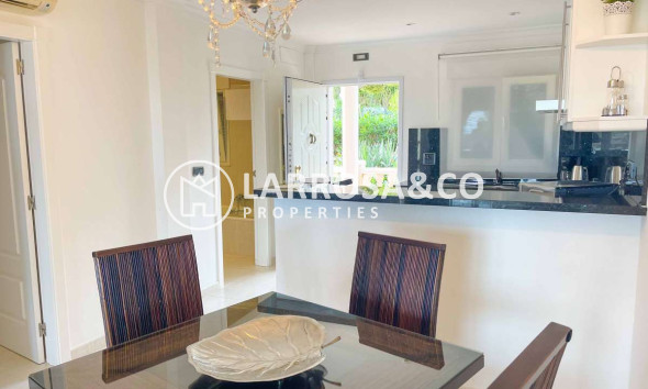 Resale - Apartment - Benissa Costa - Costa Blanca