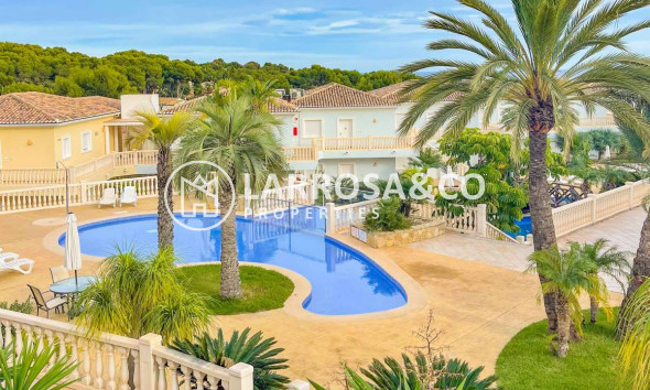 Resale - Apartment - Benissa Costa - Costa Blanca