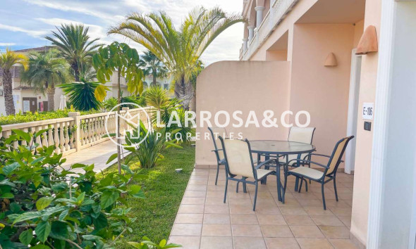 Resale - Apartment - Benissa Costa - Costa Blanca