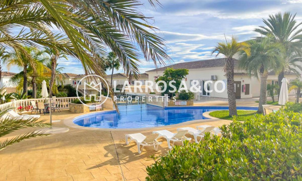 Resale - Apartment - Benissa Costa - Costa Blanca