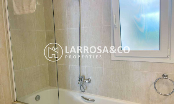 Resale - Apartment - Benissa Costa - Costa Blanca