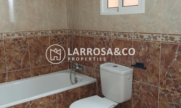 Resale - Apartment - Los Montesinos - PUEBLO CENTRO