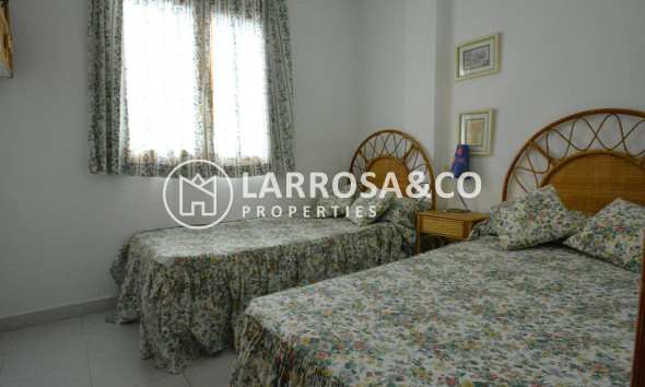 reventa-bungalow-guardamar-moncayo-dormitorio-1-rv2063