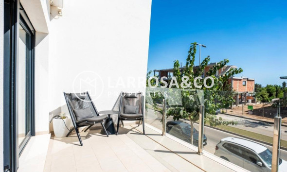 Resale - Bungalow - Pilar de la Horadada - La Torre de la Horadada