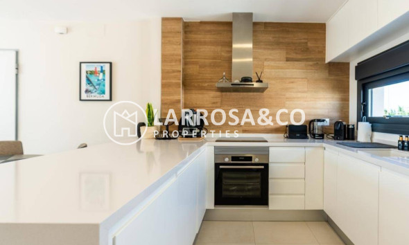 Resale - Bungalow - Pilar de la Horadada - La Torre de la Horadada