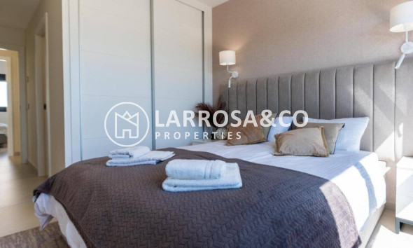 Resale - Bungalow - Pilar de la Horadada - La Torre de la Horadada