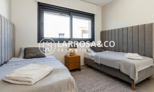 Resale - Bungalow - Pilar de la Horadada - La Torre de la Horadada