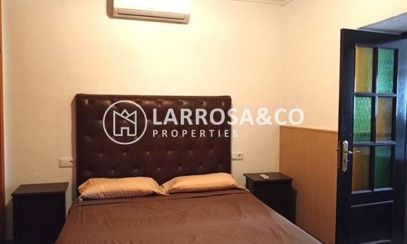 Resale - Semi-detached house - Los Montesinos - PUEBLO CENTRO