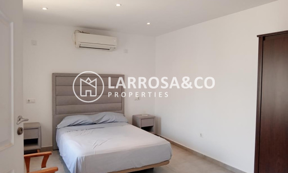 Resale - Semi-detached house - Los Montesinos - PUEBLO CENTRO