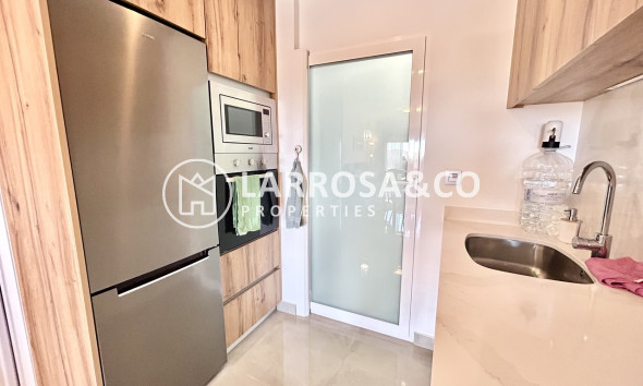 Resale - Apartment - Pilar de la Horadada - Costa Blanca
