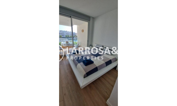 Resale - Apartment - Villamartin - Costa Blanca