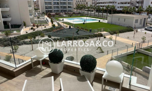Resale - Apartment - Villamartin - Costa Blanca