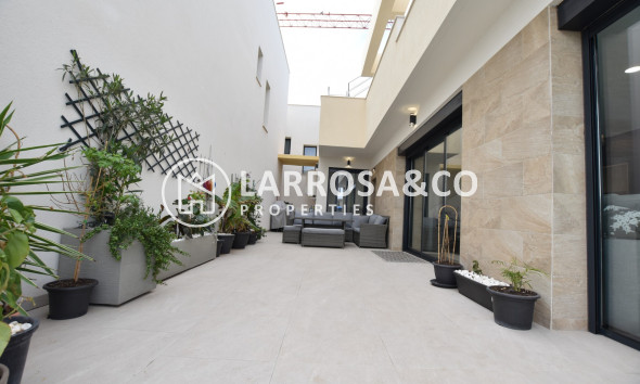 Resale - Detached House/Villa - Los Montesinos - Costa Blanca