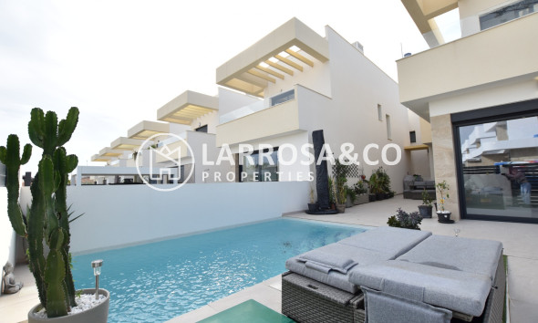 Resale - Detached House/Villa - Los Montesinos - Costa Blanca
