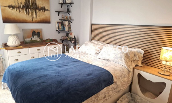 Resale - Apartment - Almoradí