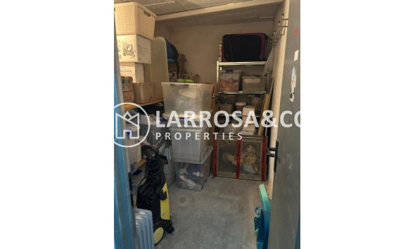Resale - Apartment - Almoradí