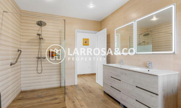 Resale - Detached House/Villa - Los Montesinos - Costa Blanca