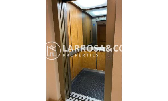 Resale - Apartment - Almoradí - Costa Blanca