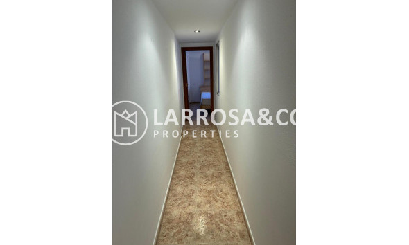 Resale - Apartment - Almoradí - Costa Blanca