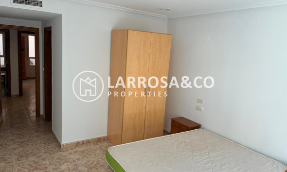 Resale - Apartment - Almoradí - Costa Blanca