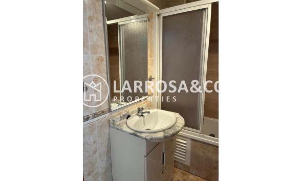 Resale - Apartment - Almoradí - Costa Blanca