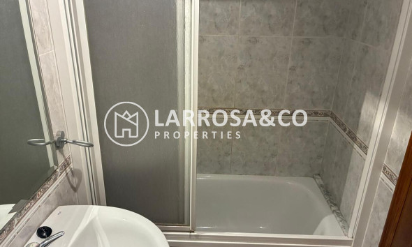 Resale - Apartment - Almoradí - Costa Blanca
