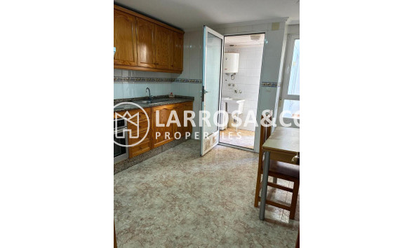 Resale - Apartment - Almoradí - Costa Blanca