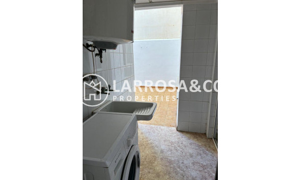 Resale - Apartment - Almoradí - Costa Blanca