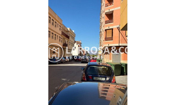 Resale - Apartment - Almoradí - Costa Blanca