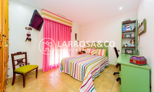 Resale - Country house - Almoradí - Inland