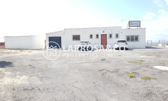 Resale - Country house - Los Montesinos - LOS MONTESINOS