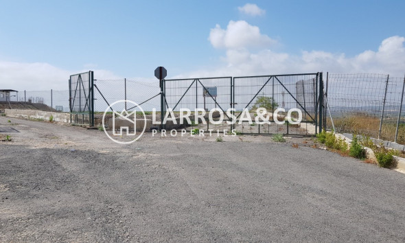 Resale - Country house - Los Montesinos - LOS MONTESINOS
