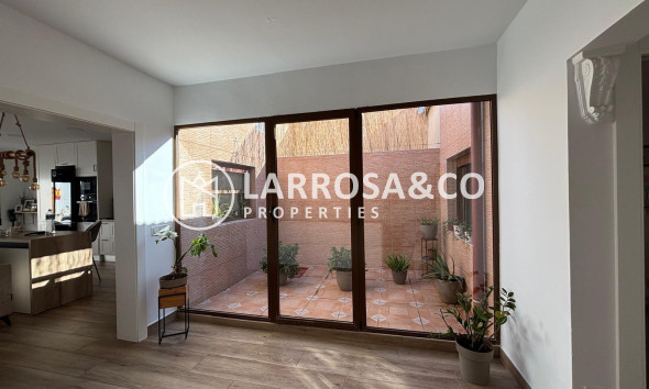 Resale - Apartment - Almoradí - Centro urbano 2