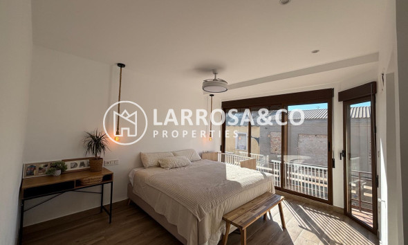 Resale - Apartment - Almoradí - Centro urbano 2