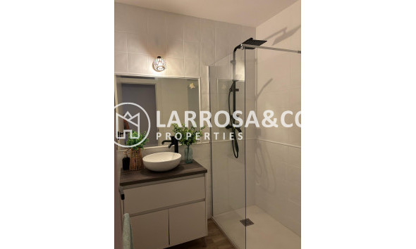 Resale - Apartment - Almoradí - Centro urbano 2