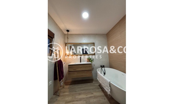 Resale - Apartment - Almoradí - Centro urbano 2