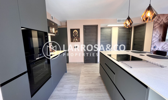 Resale - Apartment - Almoradí - Inland