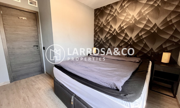 Resale - Apartment - Almoradí - Inland