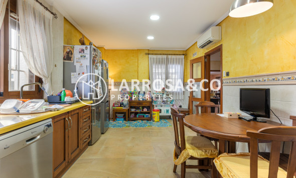 Resale - Detached House/Villa - Los Montesinos - Costa Blanca