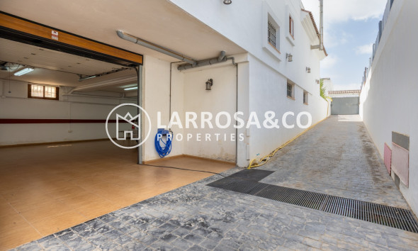Resale - Detached House/Villa - Los Montesinos - Costa Blanca