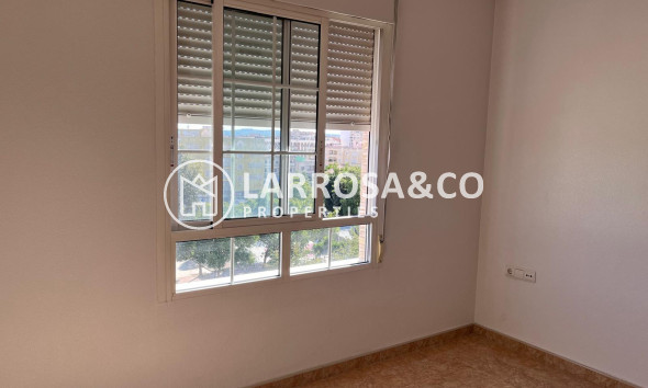 Resale - Apartment - Almoradí