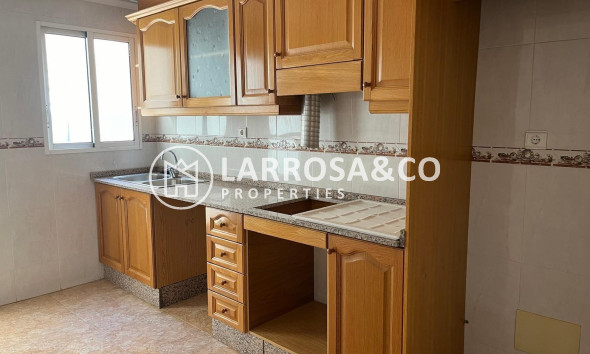Resale - Apartment - Almoradí