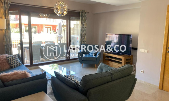 Resale - Apartment - Benissa Costa - Costa Blanca