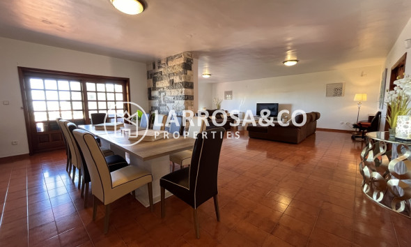 Resale - Detached House/Villa - La Nucia - Costa Blanca