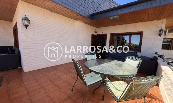 Resale - Detached House/Villa - La Nucia - Costa Blanca