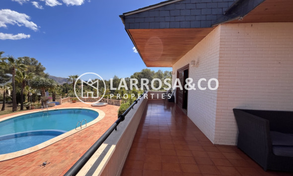 Resale - Detached House/Villa - La Nucia - Costa Blanca