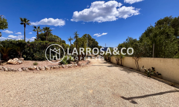Resale - Detached House/Villa - La Nucia - Costa Blanca