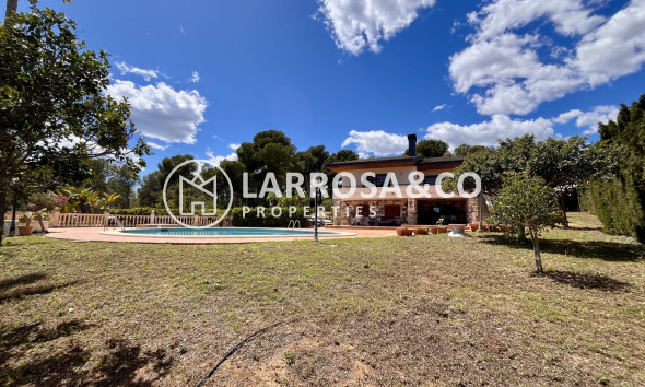Resale - Detached House/Villa - La Nucia - Costa Blanca