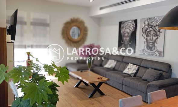 Resale - Detached House/Villa - Daya Nueva - Costa Blanca