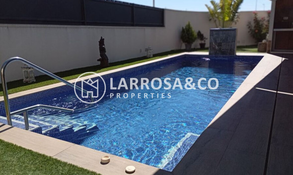 Resale - Detached House/Villa - Daya Nueva - Costa Blanca